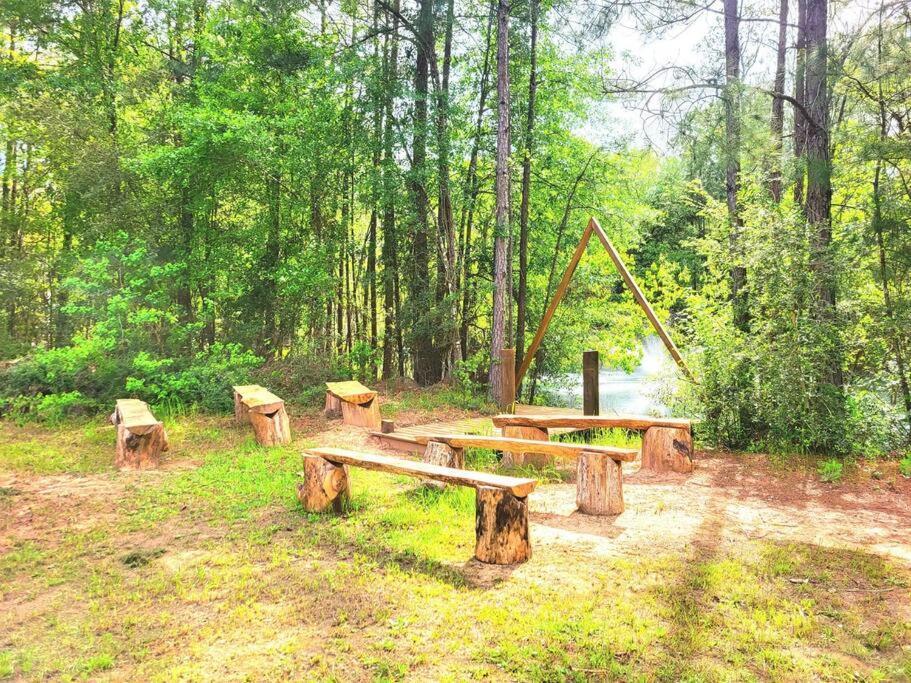 Waterfront Houston Hide Out In A Magical Forest Waller Exterior foto